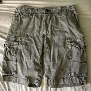 Arizona jeans men’s 29 olive green shorts